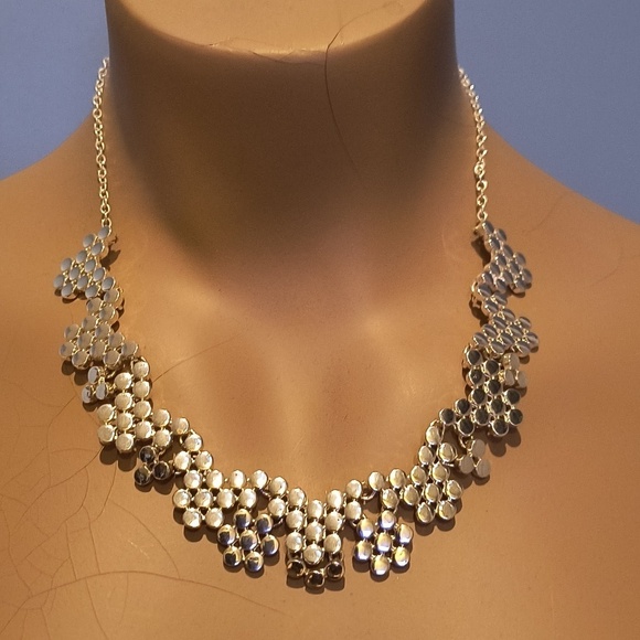 Jewelry - 17" Silver Statement Necklace